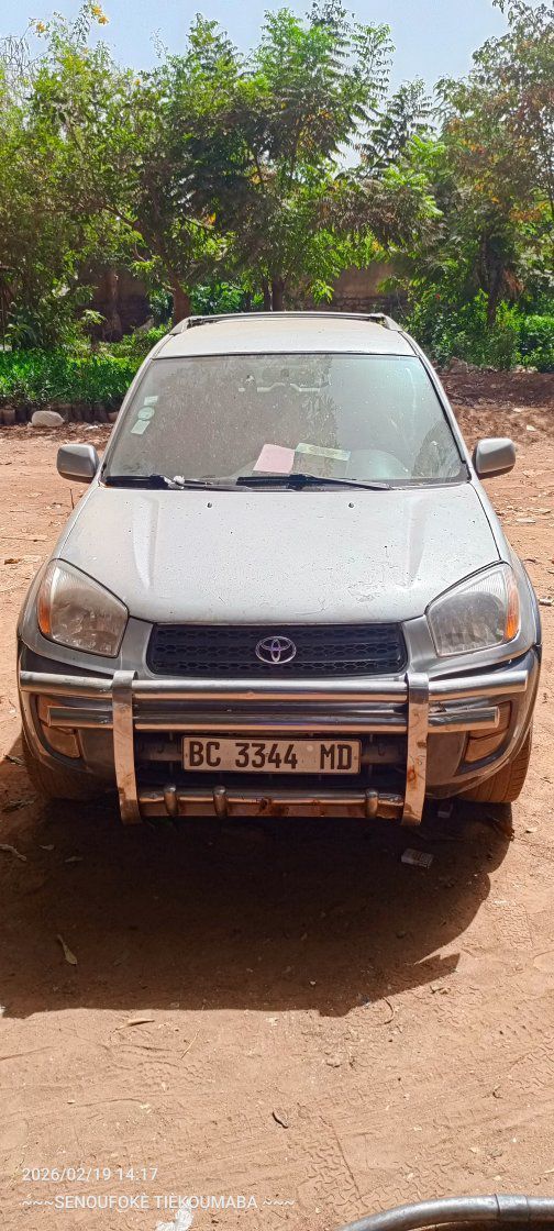 voiture RAV 4