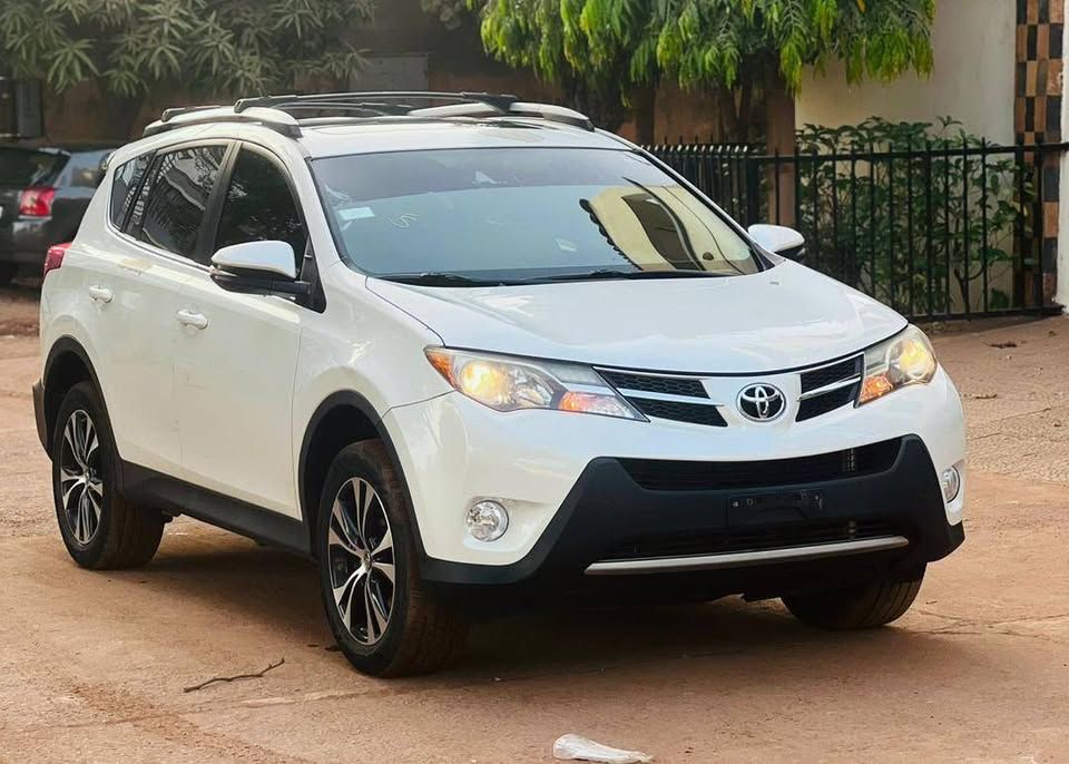RAV4 2015 LIMITED full options