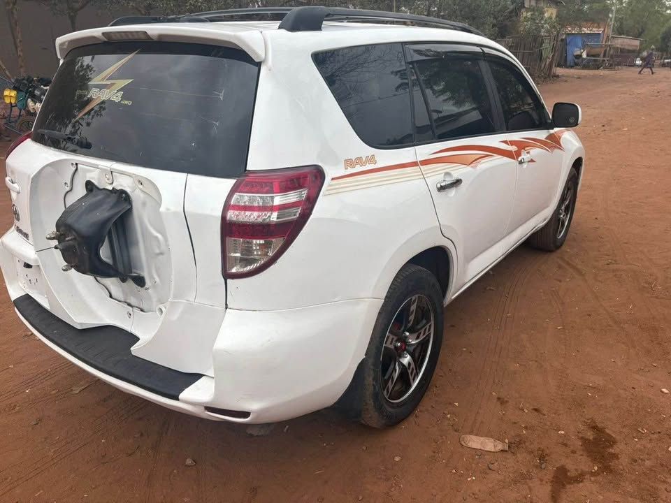 Toyota rav4 2010
