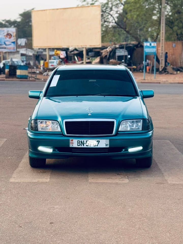 Mercedes C. 180 manuel