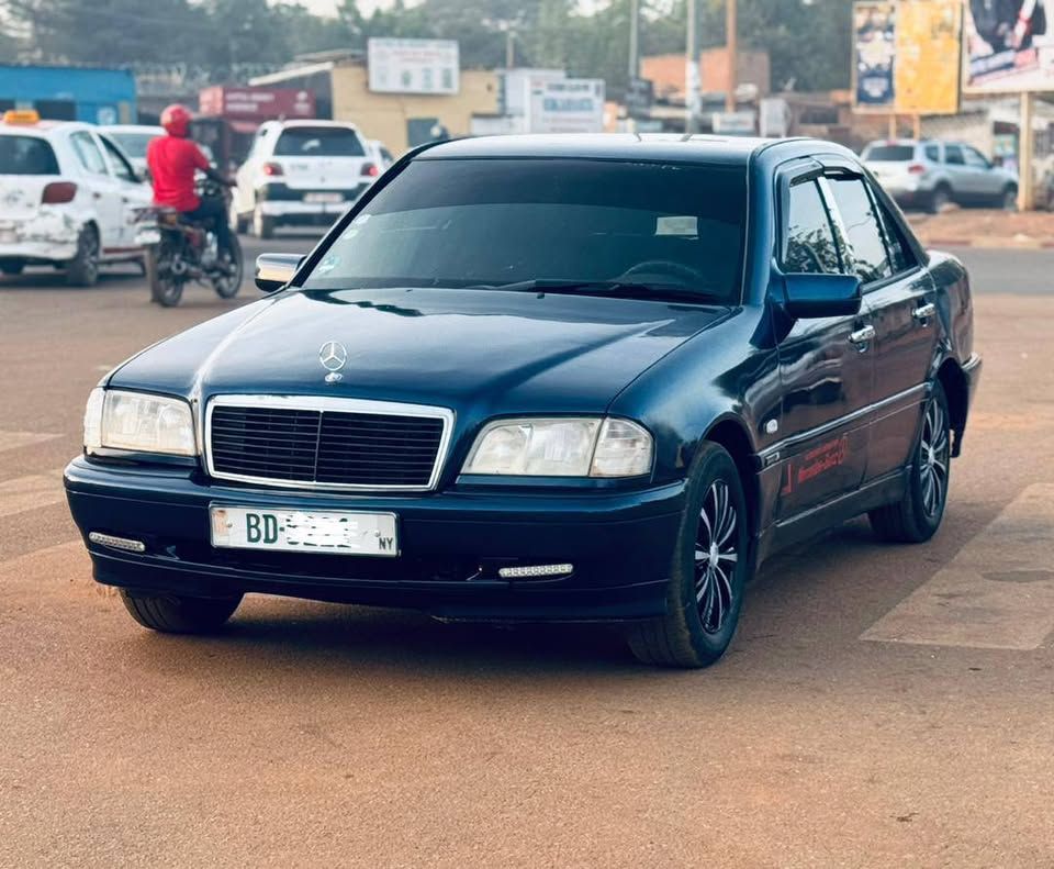 Mercedes C. 180