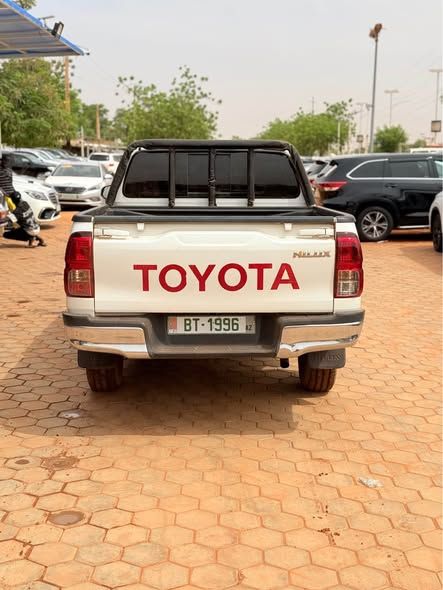 Hilux Double Cabine 2017