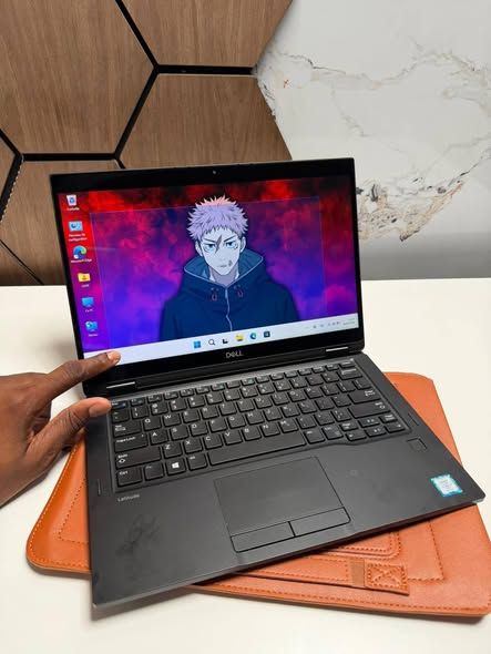 Dell Latitude 2-in-1 (7389 pliable )