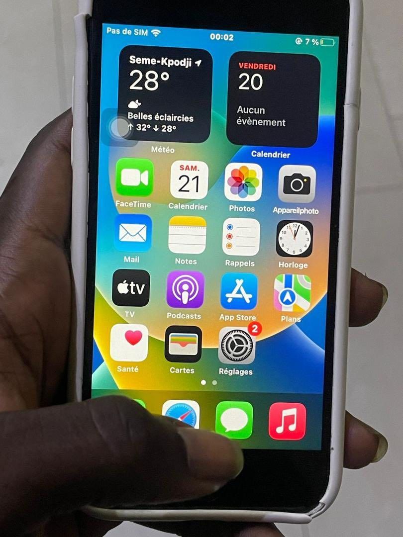 iPhone 8