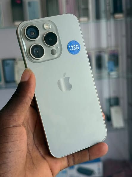iPhone128gb
