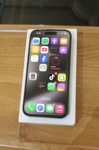 iPhone 15 en bon état