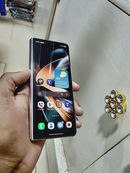 Samsung Galaxy fold 4