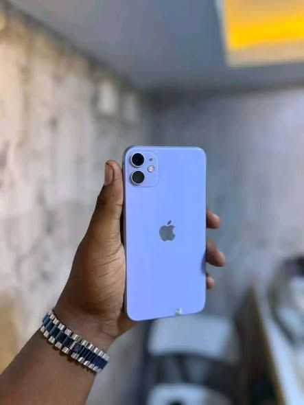iPhone 11simple 128 GB