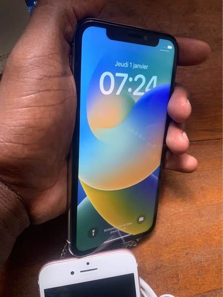 iPhone X
