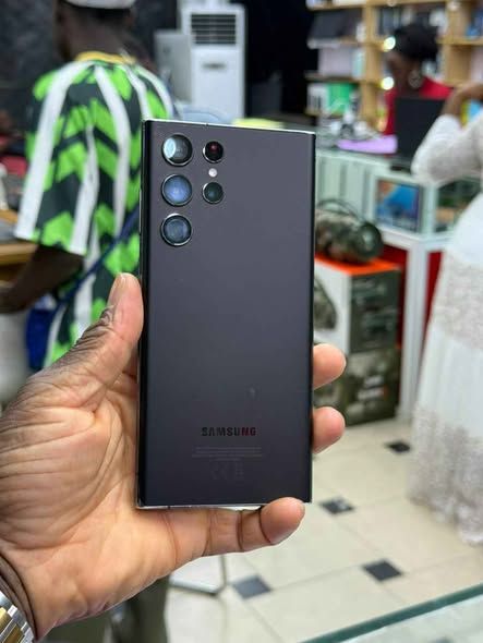Samsung S22ultra  12/256gb