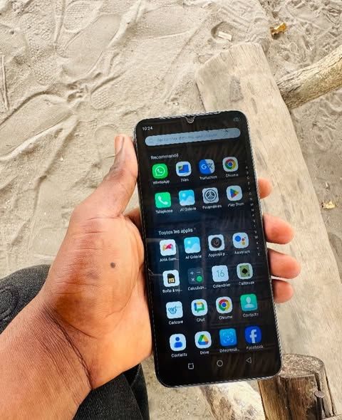 Infinix hôte 11play