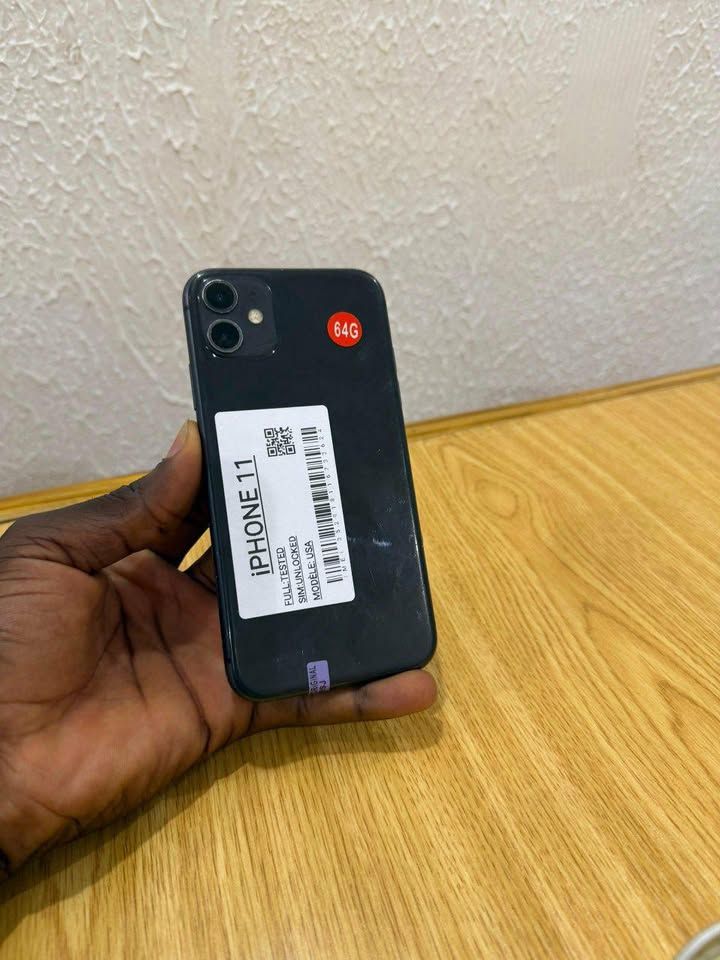 I PHONE 11 64gb