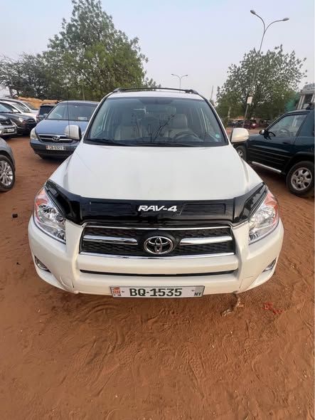 Rav4 très propre limited
