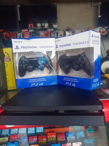 Ps5 slim disc 1tera avec 3CD