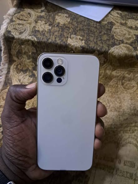 IPhone 12pro 256g