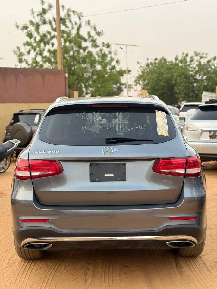 Mercedes GLC 300 V4 essence