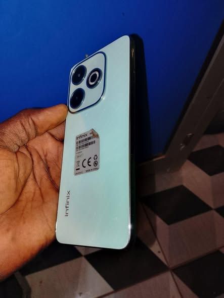 Infinix hot 40i