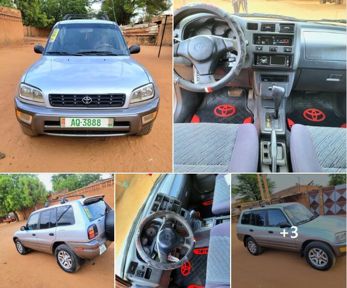 RAV4 année 1999 boîte automatique en parfaite état