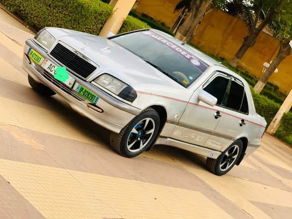 Mercedes Benz c.180