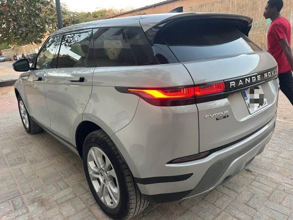 Range Rover évoque  2020