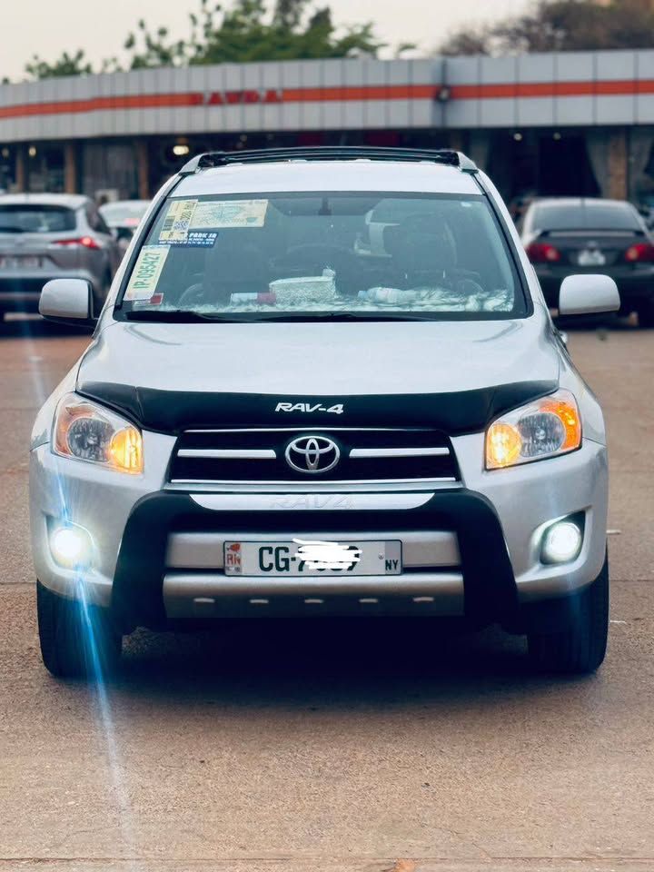 Toyota RAV4 année 2011