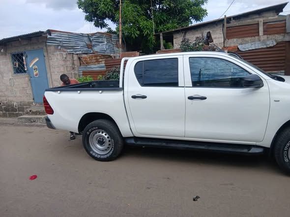 HILUX REVO DOUBLE CABINE  ANNÉE 2022